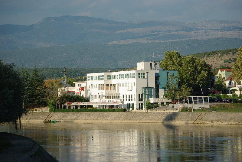 Hotel Sv. Mihovil Trilj Esterno foto