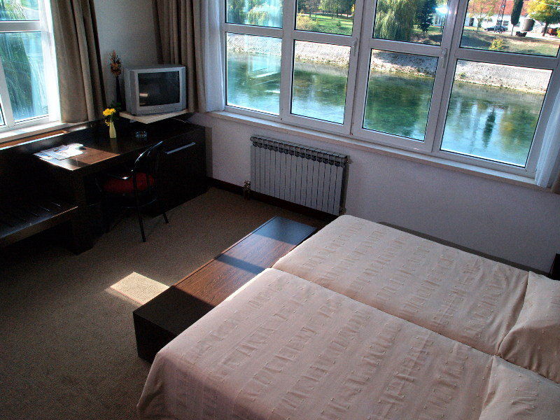 Hotel Sv. Mihovil Trilj Esterno foto